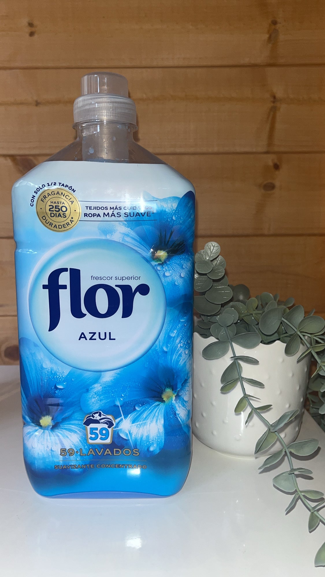 Flor azul fabric softener